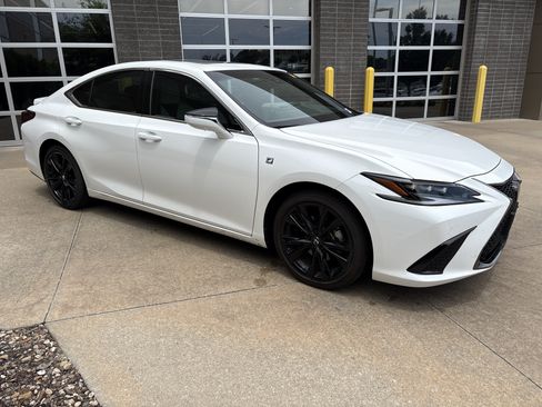 Used 2023 Lexus ES 350 F Sport w/ Accessory Package (Z1) FWD image 24