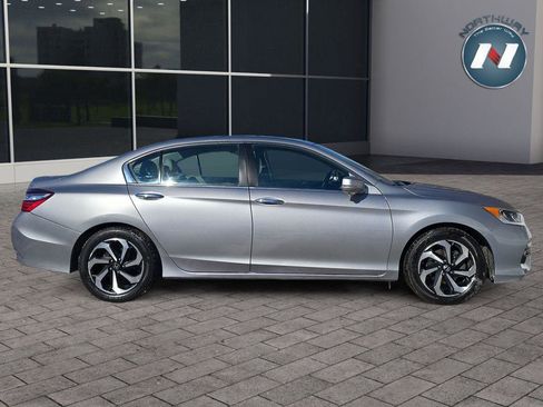 Used 2017 Honda Accord EX-L image 8