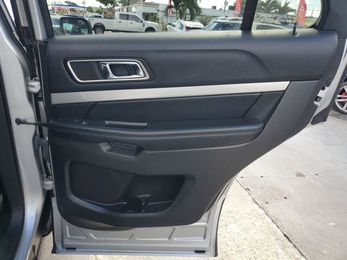 Used 2017 Ford Explorer XLT w/ Equipment Group 202A image 40