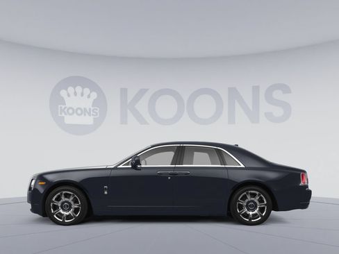 Used 2013 Rolls-Royce Ghost RWD image 2