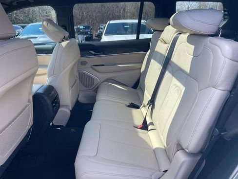 New 2026 Jeep Grand Cherokee L Limited image 11