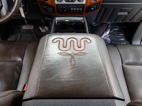 Used 2016 Ford F350 King Ranch w/ King Ranch w/Chrome Package image 31