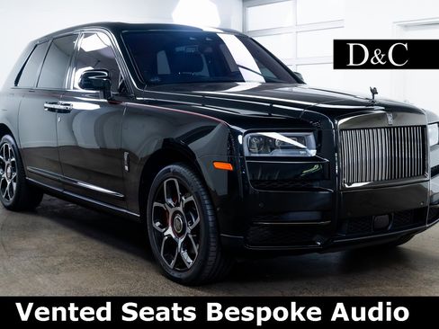Used 2020 Rolls-Royce Cullinan Black Badge image 1