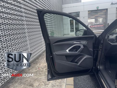 Certified 2025 Audi Q5 2.0T Premium w/ Convenience Package image 16