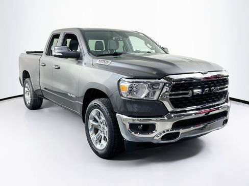Used 2022 RAM 1500 Big Horn AWD/4WD image 3