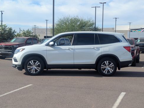 Used 2017 Honda Pilot EX image 3