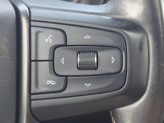 Used 2021 GMC Yukon XL AT4 w/ AT4 Premium Package AWD/4WD image 28