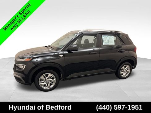 Used 2020 Hyundai Venue SEL FWD image 9