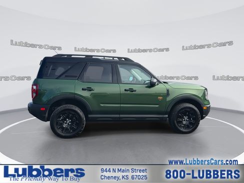 Used 2025 Ford Bronco Sport Badlands image 9