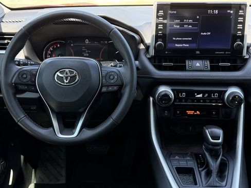 Used 2022 Toyota RAV4 Limited FWD image 13