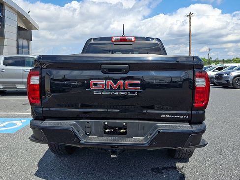Used 2023 GMC Canyon Denali AWD/4WD image 5