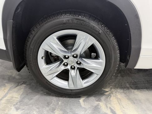 Used 2015 Toyota Highlander Limited Platinum image 33