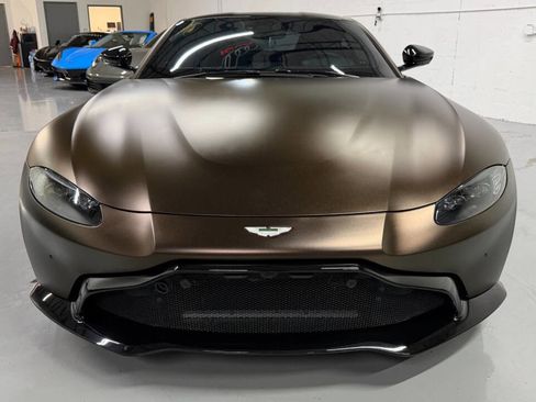 Used 2021 Aston Martin V8 Vantage Base 2dr Coupe image 29