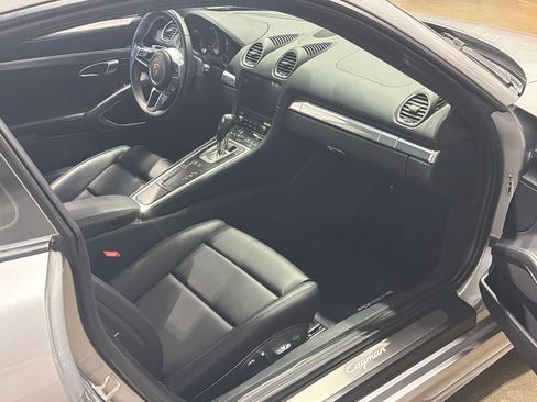 Used 2024 Porsche 718 Cayman RWD image 75