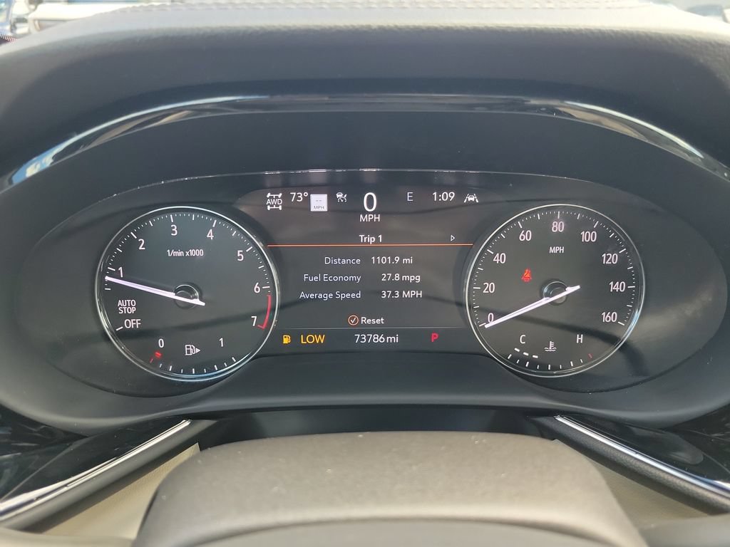 Used 2022 Buick Envision Avenir w/ Technology Package II AWD/4WD image 25
