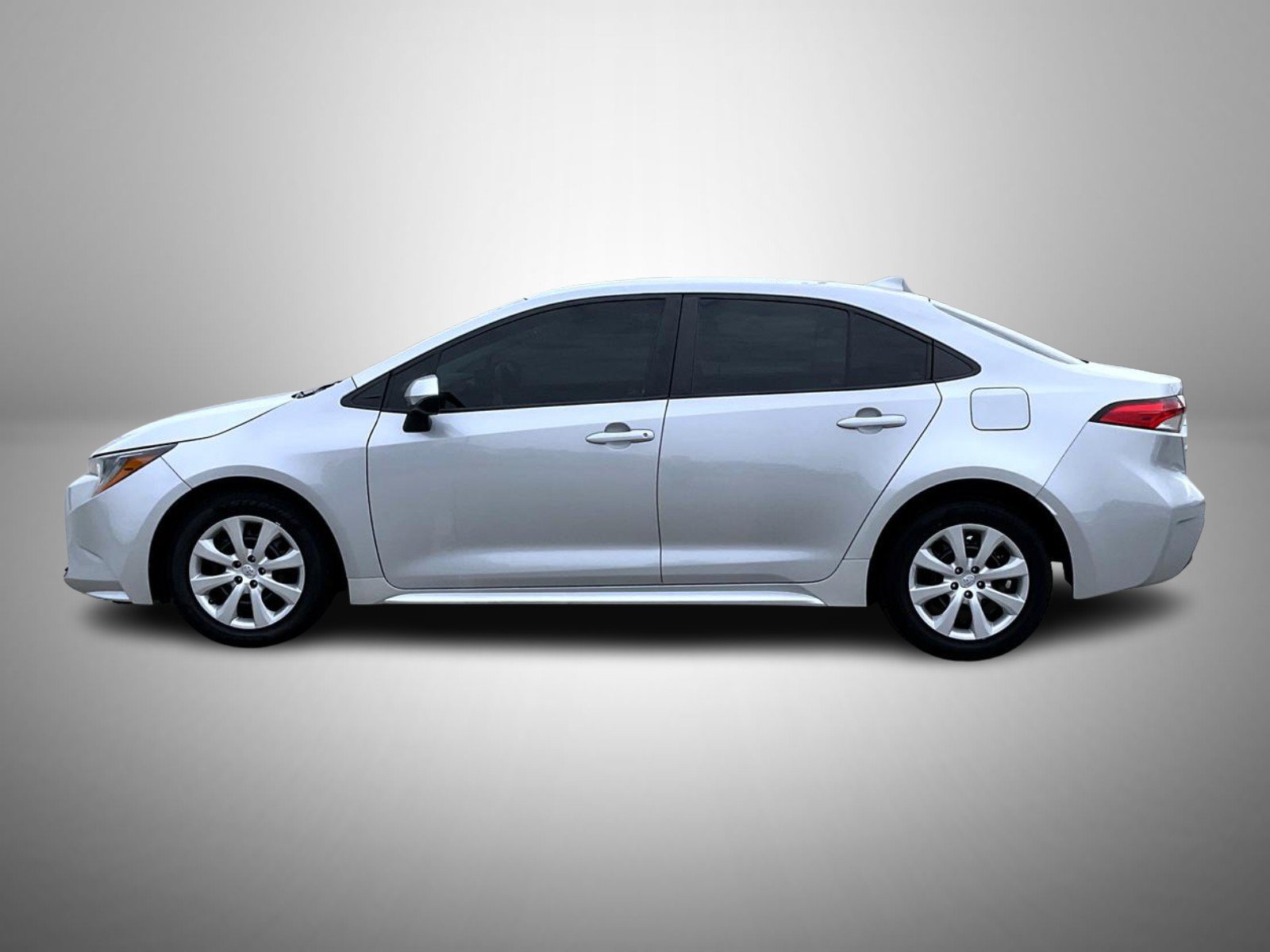 Used 2024 Toyota Corolla LE FWD image 10