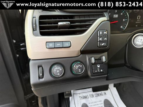 Used 2020 GMC Yukon Denali w/ Denali Ultimate Package image 31