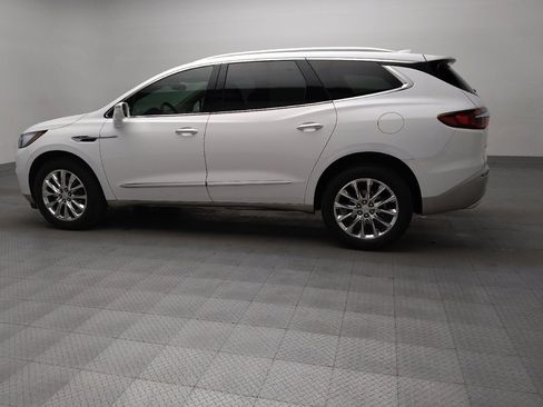 Used 2020 Buick Enclave Essence image 3
