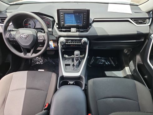 Used 2021 Toyota RAV4 LE FWD image 21