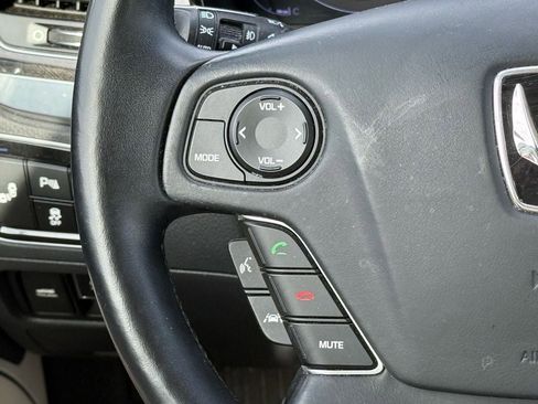 Used 2014 Hyundai Equus Signature image 20