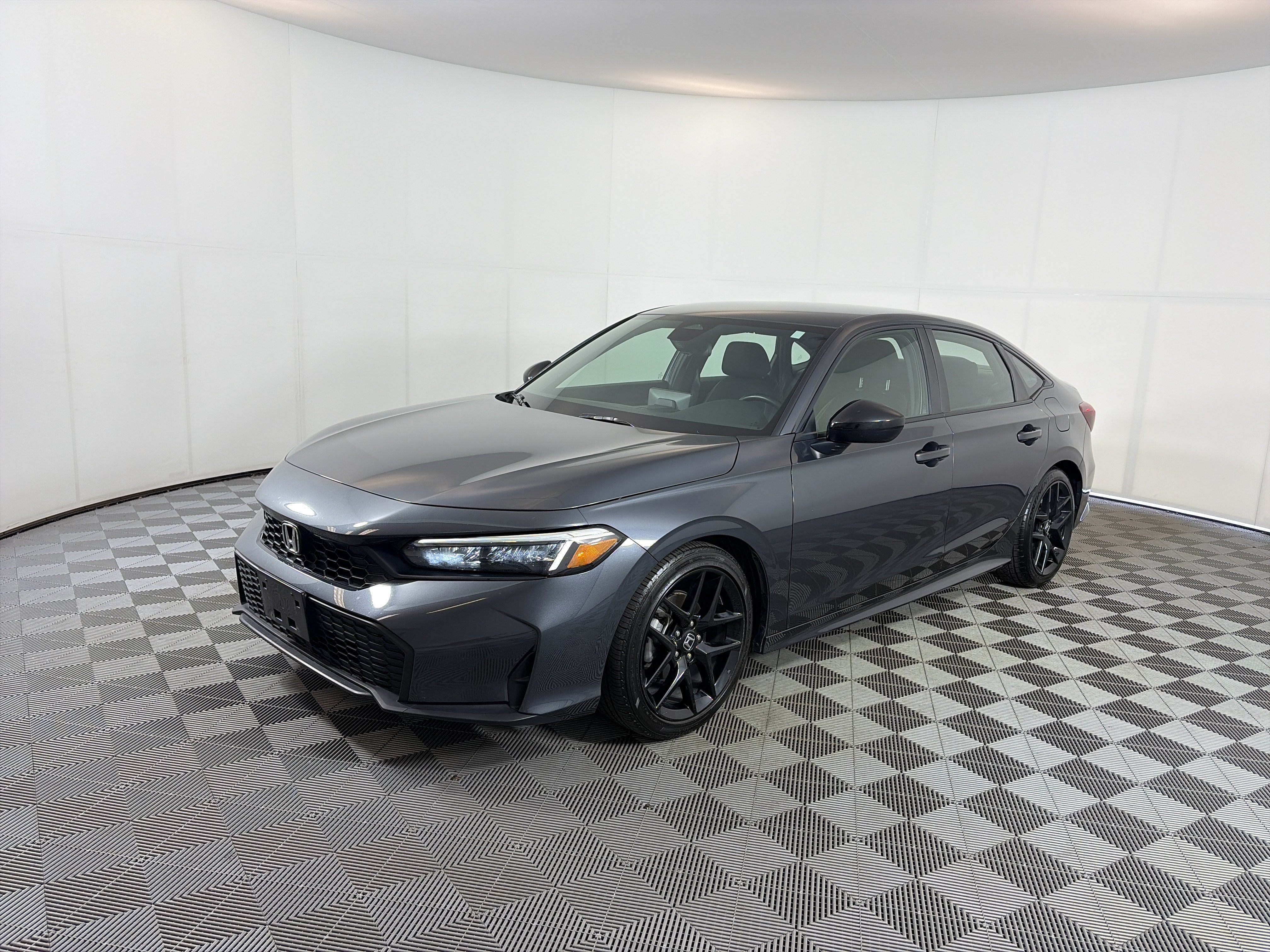 Used 2025 Honda Civic Sport image 2