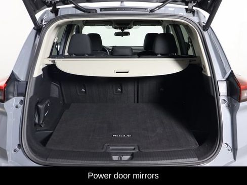 Used 2026 Nissan Rogue SV FWD image 17