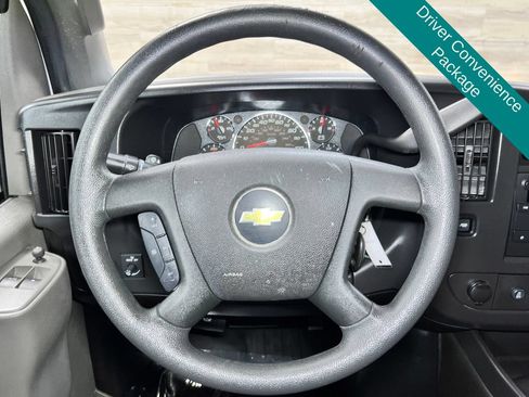 Used 2025 Chevrolet Express 2500 w/ Driver Convenience Package RWD image 4