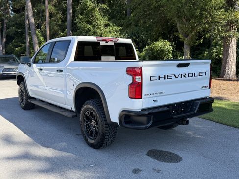 Used 2024 Chevrolet Silverado 1500 ZR2 w/ Technology Package AWD/4WD image 5
