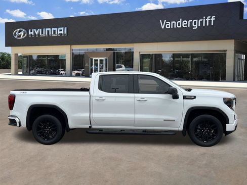 Used 2023 GMC Sierra 1500 Elevation w/ X31 Off-Road Package AWD/4WD image 3