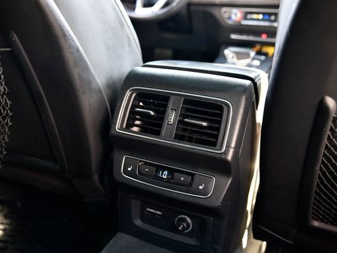 Used 2019 Audi SQ5 Premium Plus w/ Premium Plus Package image 25