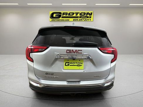 Used 2020 GMC Terrain SLT w/ Preferred Package image 4