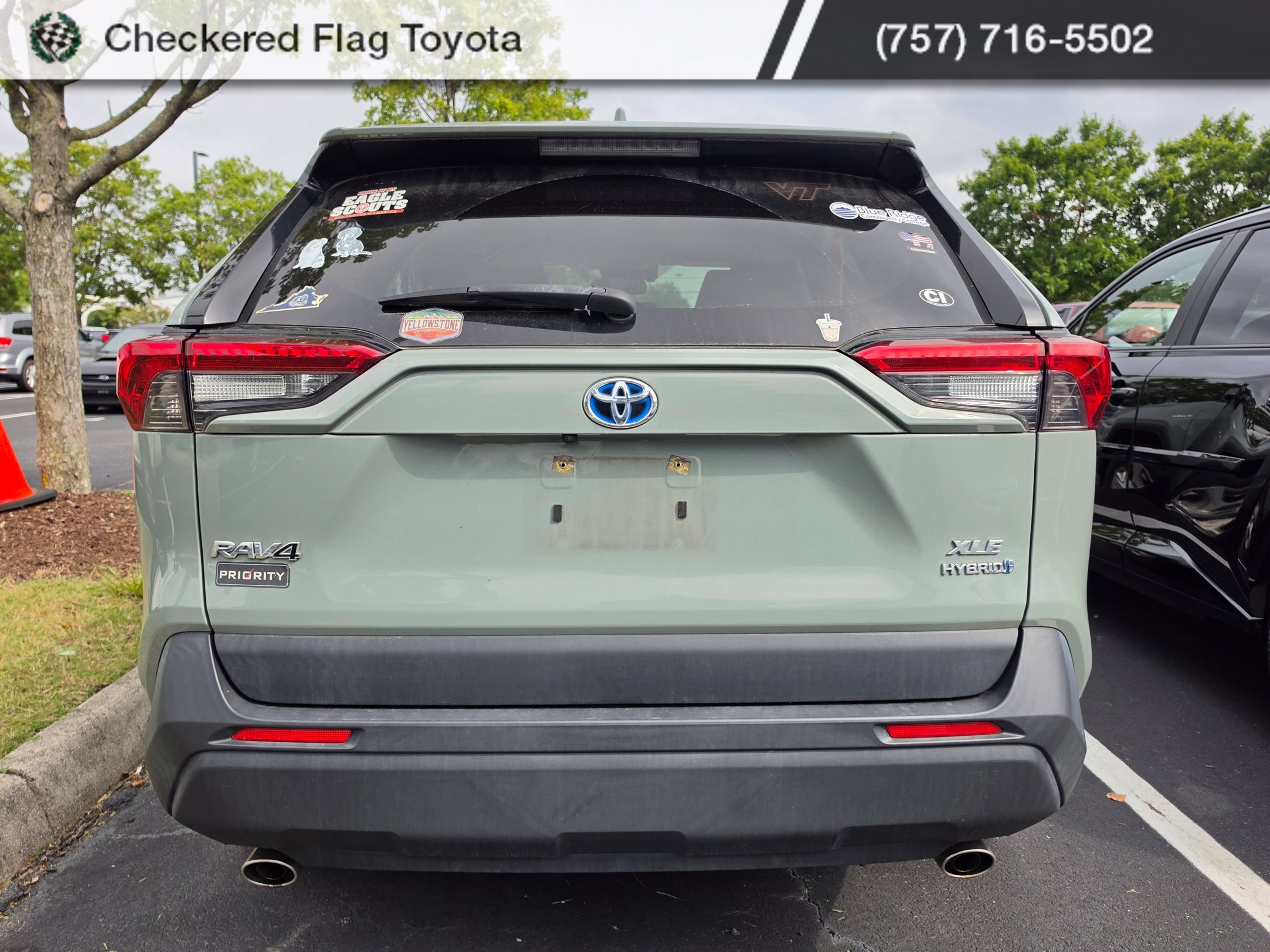 Used 2021 Toyota RAV4 XLE w/ Convenience Package AWD/4WD image 5