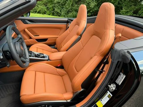 Used 2026 Porsche 911 Carrera RWD image 30