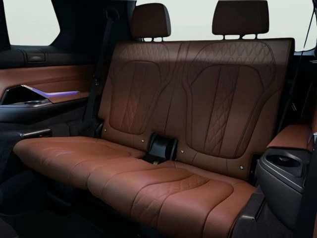 Used 2024 BMW X7 M60i w/ Executive Package AWD/4WD image 21