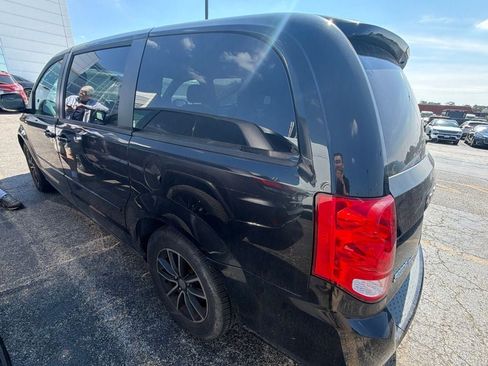 Used 2014 Dodge Grand Caravan SE w/ Quick Order Package 29E SE FWD image 4