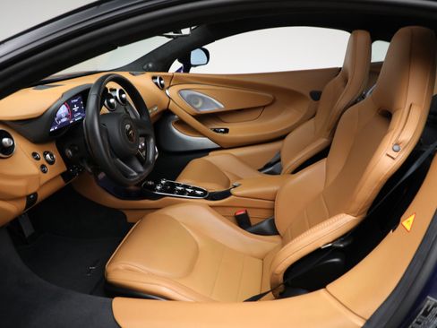 Used 2023 McLaren GT image 22