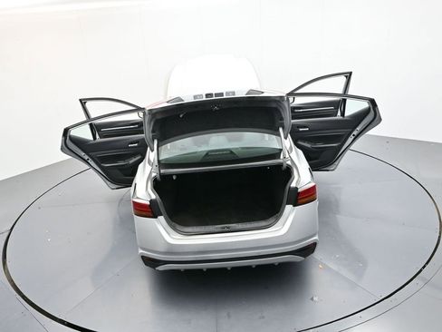 Used 2022 Nissan Altima 2.5 SV image 38