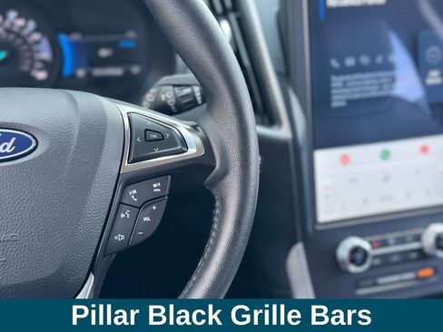 Used 2024 Ford Edge SEL w/ Sport Appearance Package image 12