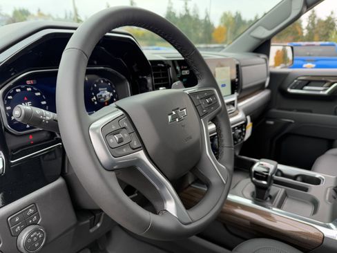 New 2026 Chevrolet Silverado 1500 LT Trail Boss w/ LT Trail Boss Premium Package image 9