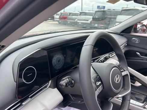 Certified 2026 Hyundai Elantra Limited FWD image 23