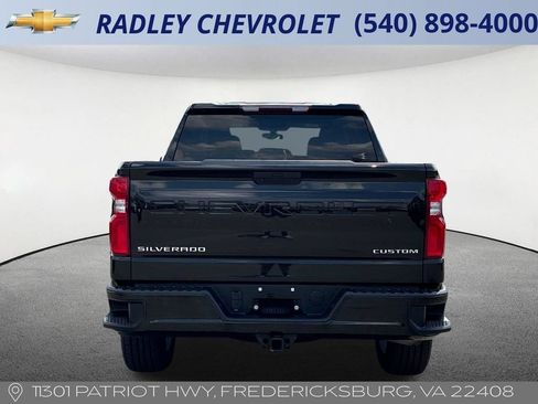 Used 2021 Chevrolet Silverado 1500 Custom AWD/4WD image 16
