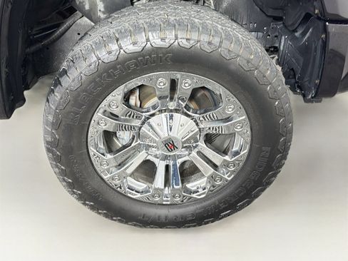 Used 2017 Toyota Tundra Platinum AWD/4WD image 35