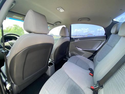 Used 2015 Hyundai Accent GLS FWD image 14