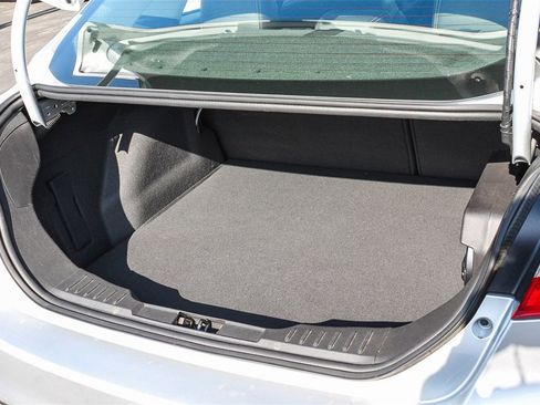 Used 2012 Ford Focus Titanium image 32