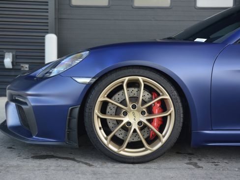 Certified 2022 Porsche 718 Cayman GT4 RWD image 32