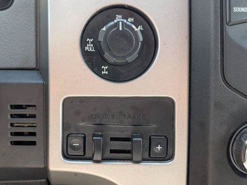 Used 2013 Ford F150 XLT w/ Luxury Equipment Group AWD/4WD image 19