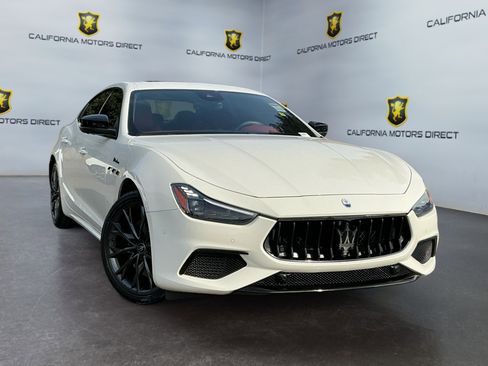 Used 2022 Maserati Ghibli Modena Q4 image 3
