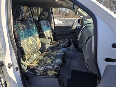 Used 2012 Nissan Frontier SV w/ SV Premium Utility Pkg image 21