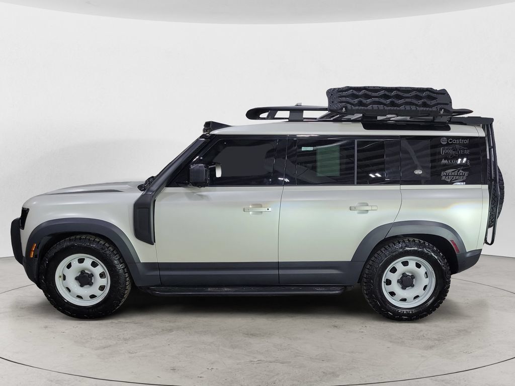 Used 2024 Land Rover Defender 110 S AWD/4WD image 2