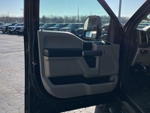Used 2022 Ford F350 XLT image 31
